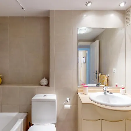 Sergi By Family Homes Apartment *